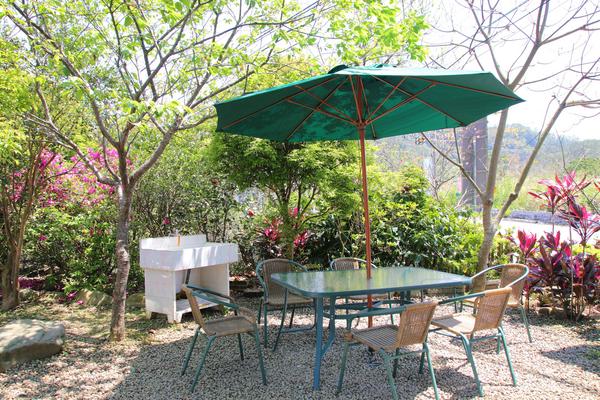 關西仙草博物館生態農場:【新竹景點】仙草巷關西仙草博物館~仙草飯糰創意料理/復古黑膠唱片展示/仙草凍DIY體驗/走訪一趟綠色小徑豐富這趟的生態之旅吧