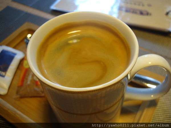 [新竹]象腳樹Moringa|以樹為名，簡單清新的質感餐廳。霸氣的鮭魚麵、烤全雞。不用再花大錢也可以吃好料!@老饕的最愛喜歡就打包