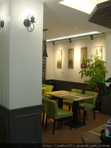 [新竹]象腳樹Moringa|以樹為名，簡單清新的質感餐廳。霸氣的鮭魚麵、烤全雞。不用再花大錢也可以吃好料!@老饕的最愛喜歡就打包