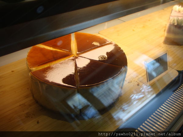 [新竹]象腳樹Moringa|以樹為名，簡單清新的質感餐廳。霸氣的鮭魚麵、烤全雞。不用再花大錢也可以吃好料!@老饕的最愛喜歡就打包