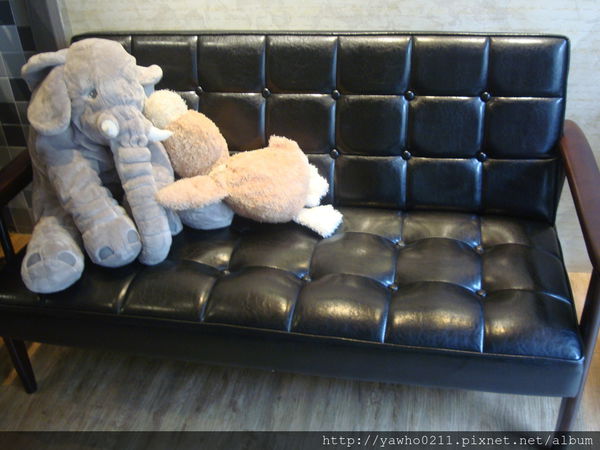 [新竹]象腳樹Moringa|以樹為名，簡單清新的質感餐廳。霸氣的鮭魚麵、烤全雞。不用再花大錢也可以吃好料!@老饕的最愛喜歡就打包