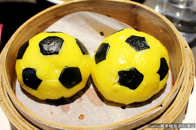 『台北大安區』逗點心中式創意點心專賣店★萌萌噠的寶可夢寶貝球創意港式點心/電視名廚溫國智的鼎太極麻辣火鍋(原逗鼎)雙品牌餐廳/捷運公館站美食