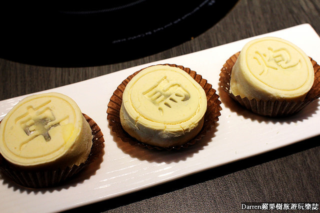 『台北大安區』逗點心中式創意點心專賣店★萌萌噠的寶可夢寶貝球創意港式點心/電視名廚溫國智的鼎太極麻辣火鍋(原逗鼎)雙品牌餐廳/捷運公館站美食