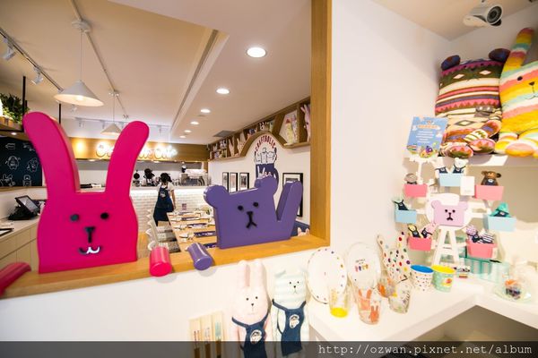 [吃喝]夢幻少女心萌漾好療癒～宇宙人主題餐廳CRAFTHOLIC CAFE。