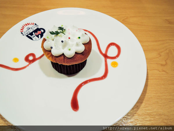 [吃喝]夢幻少女心萌漾好療癒～宇宙人主題餐廳CRAFTHOLIC CAFE。