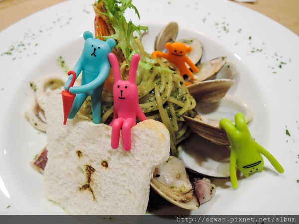 [吃喝]夢幻少女心萌漾好療癒～宇宙人主題餐廳CRAFTHOLIC CAFE。