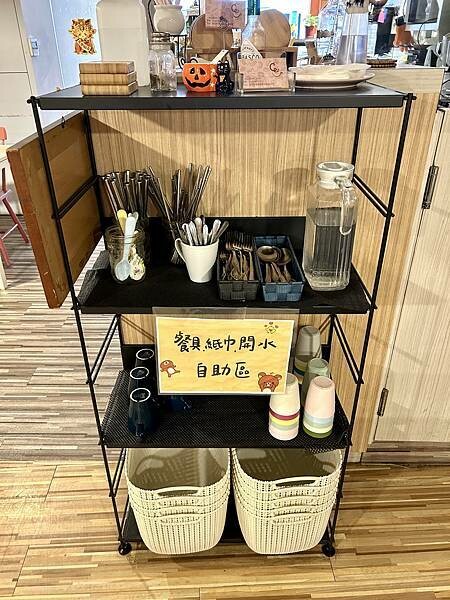 板橋府中早午餐推薦/coffeee早午餐咖啡/誤打誤撞跟朋友去用餐發現好吃的歐姆蛋早午餐/我不得不推超值得去吃