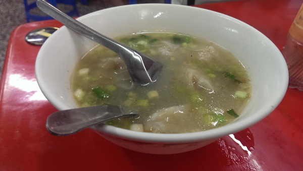 甘御鹽水意麵:【高雄/食﹡鳳山】不吃會死經典老店.走過路過不能錯過,宵夜場.甘御鹽水意麵 甘御鹽水意麵:【高雄/食﹡鳳山】不吃會死經典老店.走過路過不能錯過,宵夜場.甘御鹽水意麵