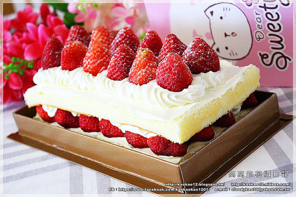 麵包花園烘焙坊：【高雄】前鎮區。麵包花園烘焙坊 冬季草莓系列《草莓千層蛋糕、草莓盆栽、草莓排排讚蛋糕》