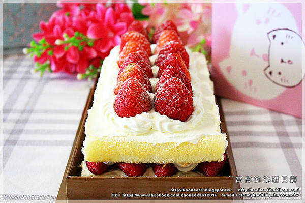 麵包花園烘焙坊：【高雄】前鎮區。麵包花園烘焙坊 冬季草莓系列《草莓千層蛋糕、草莓盆栽、草莓排排讚蛋糕》
