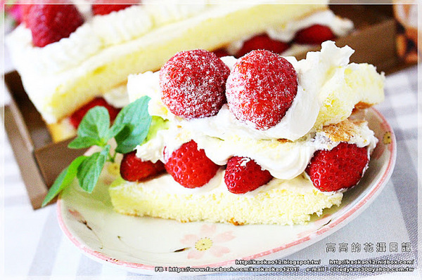 麵包花園烘焙坊：【高雄】前鎮區。麵包花園烘焙坊 冬季草莓系列《草莓千層蛋糕、草莓盆栽、草莓排排讚蛋糕》