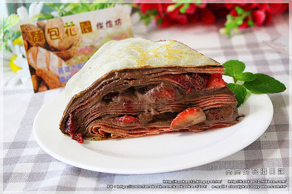 麵包花園烘焙坊：【高雄】前鎮區。麵包花園烘焙坊 冬季草莓系列《草莓千層蛋糕、草莓盆栽、草莓排排讚蛋糕》