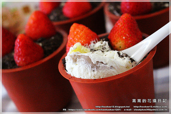 麵包花園烘焙坊：【高雄】前鎮區。麵包花園烘焙坊 冬季草莓系列《草莓千層蛋糕、草莓盆栽、草莓排排讚蛋糕》