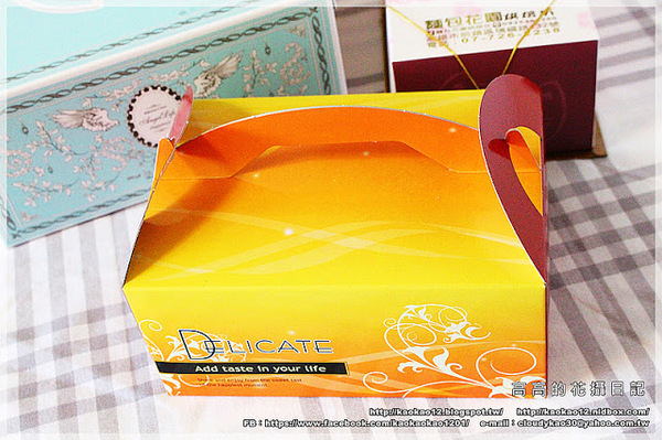 麵包花園烘焙坊：【高雄】前鎮區。麵包花園烘焙坊 冬季草莓系列《草莓千層蛋糕、草莓盆栽、草莓排排讚蛋糕》