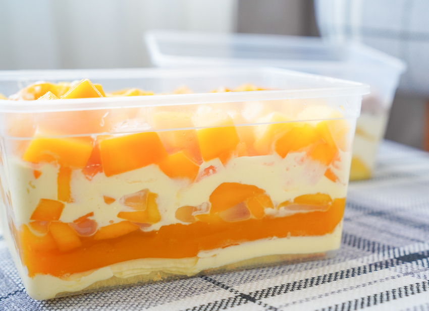 [高雄]麵包花園烘焙坊-超有梗超商蛋包飯蛋糕、芒果丼飯!夏季必吃芒果爆多便當 @美食好芃友