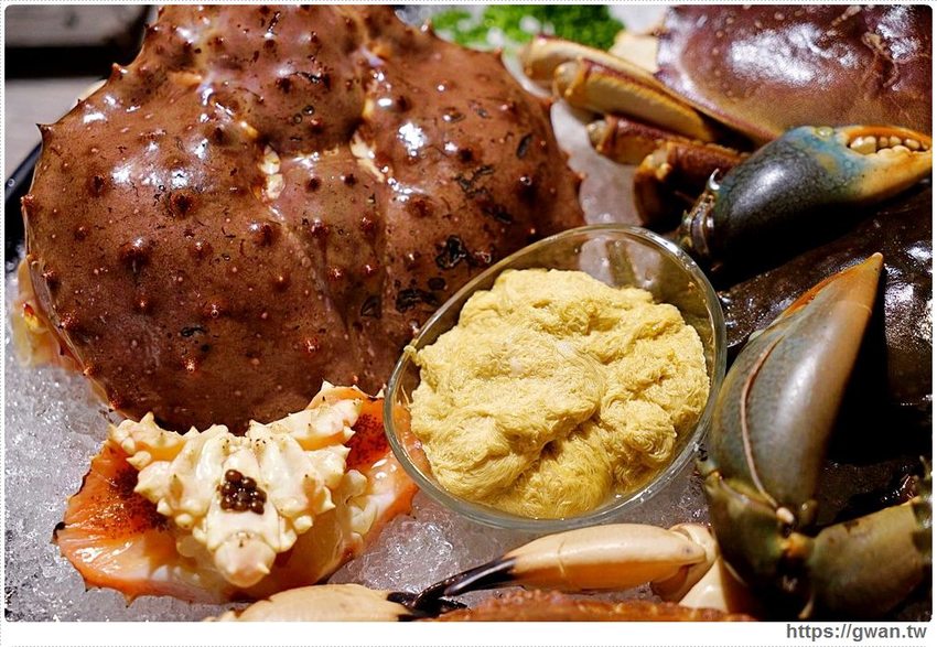 台中隱藏版帝王蟹四吃!還有超濃蟹膏粥,蟹霸王套餐每日限量四組,沒預訂吃不到~