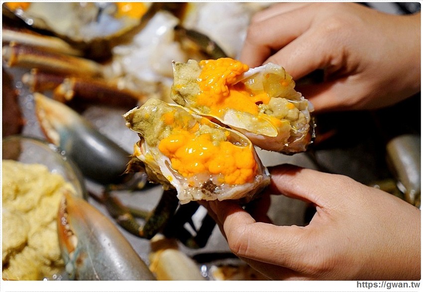 台中隱藏版帝王蟹四吃!還有超濃蟹膏粥,蟹霸王套餐每日限量四組,沒預訂吃不到~