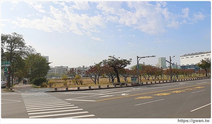 台中隱藏版帝王蟹四吃!還有超濃蟹膏粥,蟹霸王套餐每日限量四組,沒預訂吃不到~