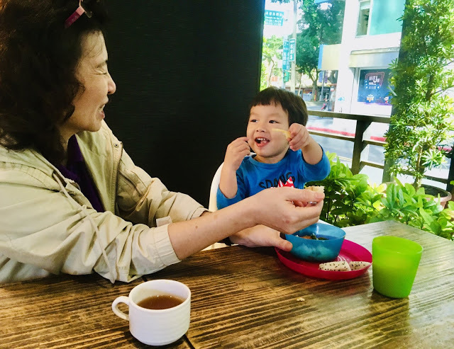 [台北住宿] UiNN Business Hotel 悠逸商旅｜士林附設室內外遊戲區的親子友善旅館，步行10分鐘即可達科教館、天文館、兒童新樂園、士林親子館，全家大小入住超方便！