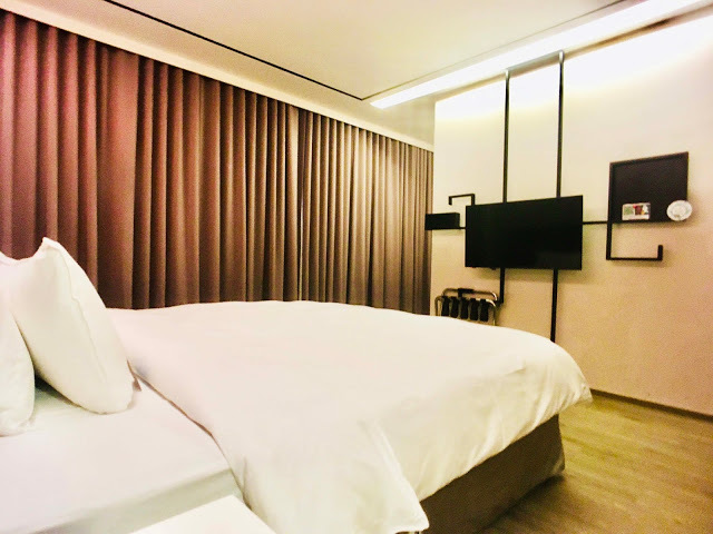 [台北住宿] UiNN Business Hotel 悠逸商旅｜士林附設室內外遊戲區的親子友善旅館，步行10分鐘即可達科教館、天文館、兒童新樂園、士林親子館，全家大小入住超方便！