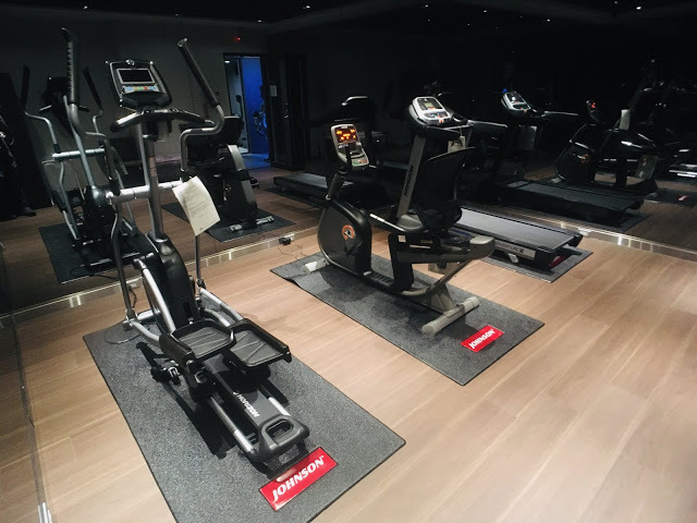 [台北住宿] UiNN Business Hotel 悠逸商旅｜士林附設室內外遊戲區的親子友善旅館，步行10分鐘即可達科教館、天文館、兒童新樂園、士林親子館，全家大小入住超方便！