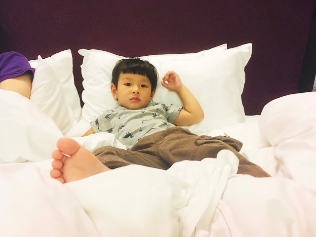 [台北住宿] UiNN Business Hotel 悠逸商旅｜士林附設室內外遊戲區的親子友善旅館，步行10分鐘即可達科教館、天文館、兒童新樂園、士林親子館，全家大小入住超方便！