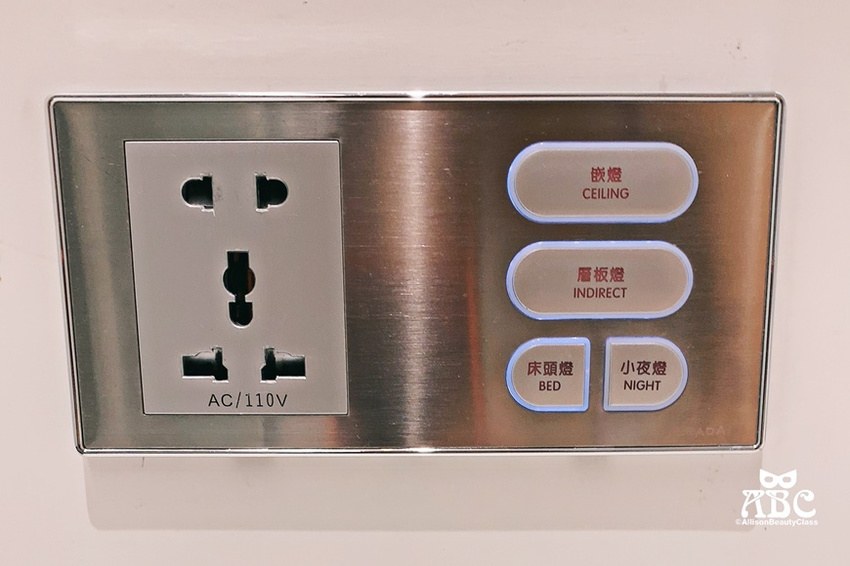 台中住宿|影音|希堤微旅免費停車,純白時尚旅店,散步到逢甲夜市!