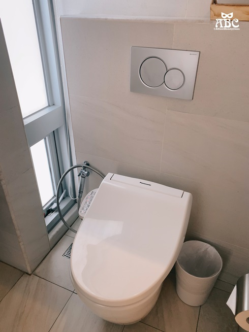 台中住宿|影音|希堤微旅免費停車,純白時尚旅店,散步到逢甲夜市!