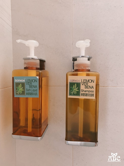 台中住宿|影音|希堤微旅免費停車,純白時尚旅店,散步到逢甲夜市!