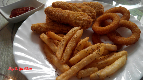 魔法森林：【臺南Ω安定區】魔法森林。彷彿置身在山林祕境中享用美食