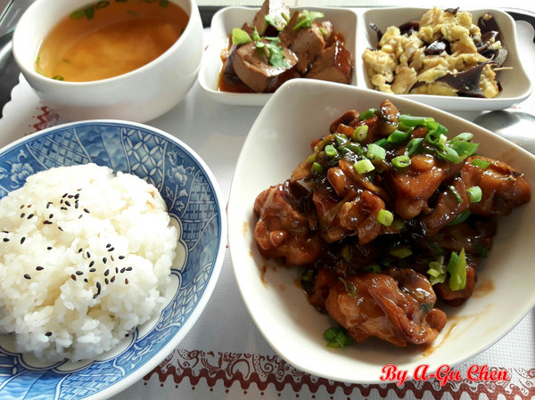 魔法森林：【臺南Ω安定區】魔法森林。彷彿置身在山林祕境中享用美食