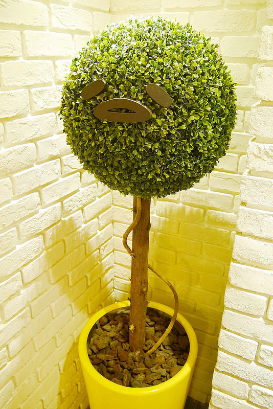 【台北】Gudetama Chef 蛋黃哥五星主廚餐廳 ~ 蛋黃哥變身五星主廚落腳台北東區啦!!! 環境、餐點萌翻天、超療癒 / 主題餐廳 / 捷運忠孝復興 / 內附菜單