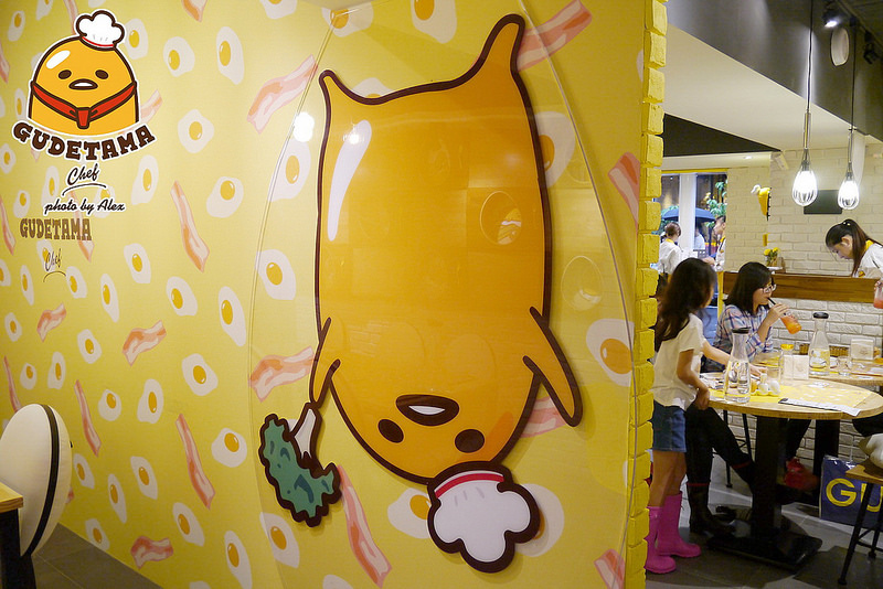 【台北】Gudetama Chef 蛋黃哥五星主廚餐廳 ~ 蛋黃哥變身五星主廚落腳台北東區啦!!! 環境、餐點萌翻天、超療癒 / 主題餐廳 / 捷運忠孝復興 / 內附菜單