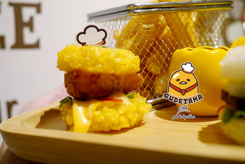 【台北】Gudetama Chef 蛋黃哥五星主廚餐廳 ~ 蛋黃哥變身五星主廚落腳台北東區啦!!! 環境、餐點萌翻天、超療癒 / 主題餐廳 / 捷運忠孝復興 / 內附菜單