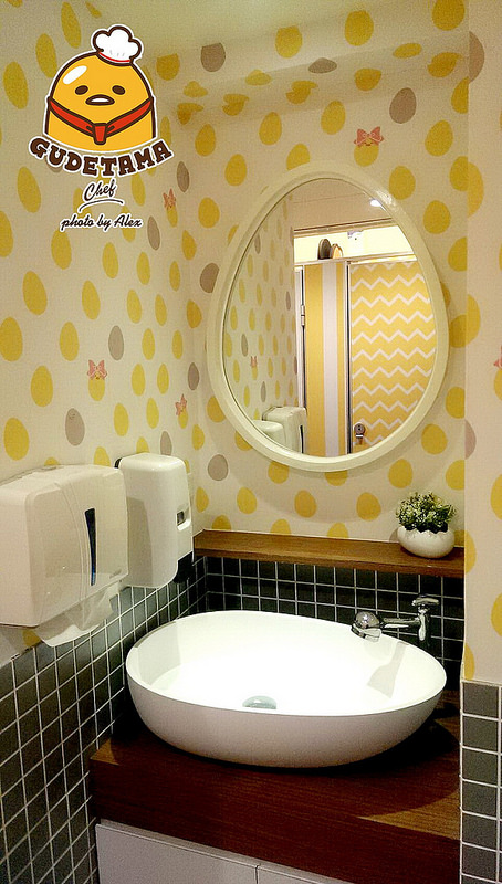 【台北】Gudetama Chef 蛋黃哥五星主廚餐廳 ~ 蛋黃哥變身五星主廚落腳台北東區啦!!! 環境、餐點萌翻天、超療癒 / 主題餐廳 / 捷運忠孝復興 / 內附菜單