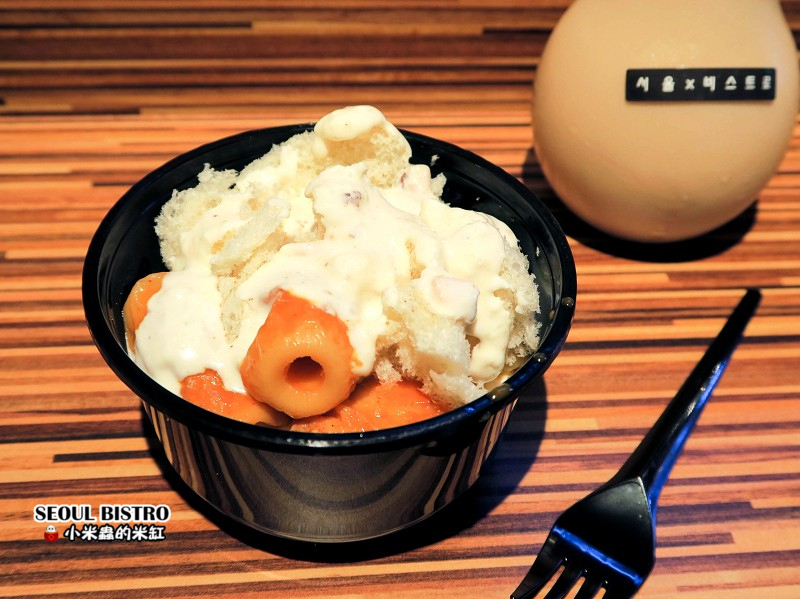 【捷運象山站】Seoul Bistro~藏身在百貨公司裡的時尚韓食街頭小吃,燈泡奶茶還能帶著走喔!!