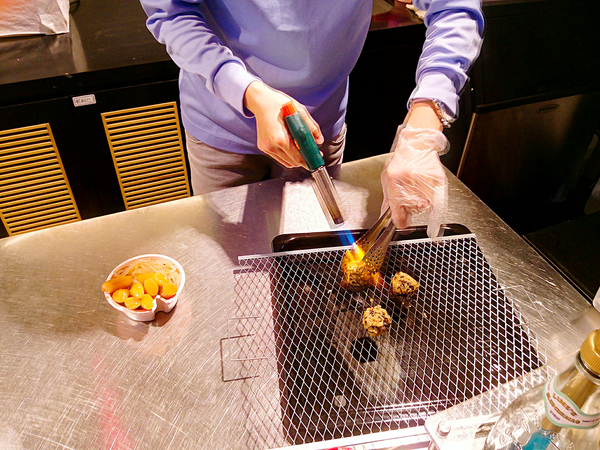 SEOUL BISTRO：台北信義區   Seoul Bistro韓式辣炒年糕 雲朵盤 讓你邊走邊喝邊吃邊逛百貨公司   Glam air  超可愛棉花糖冰淇淋 讓你完全捨不得吃