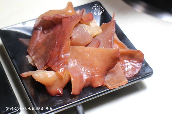 太妃鍋:松山粵式養生小煲鍋『太妃鍋』白飯.飲料.冰淇淋無限供應/捷運小巨蛋平價火鍋