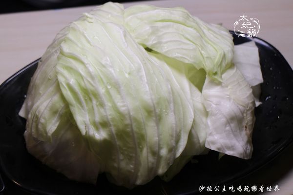 太妃鍋:松山粵式養生小煲鍋『太妃鍋』白飯.飲料.冰淇淋無限供應/捷運小巨蛋平價火鍋