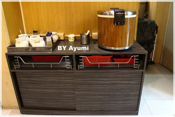 太妃鍋：[食記]❤太妃鍋❤粵式養生小煲鍋台北小巨蛋站平價美食小火鍋