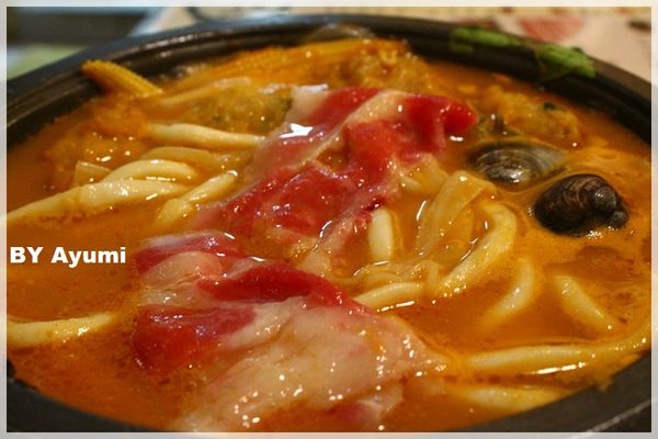 太妃鍋：[食記]❤太妃鍋❤粵式養生小煲鍋台北小巨蛋站平價美食小火鍋