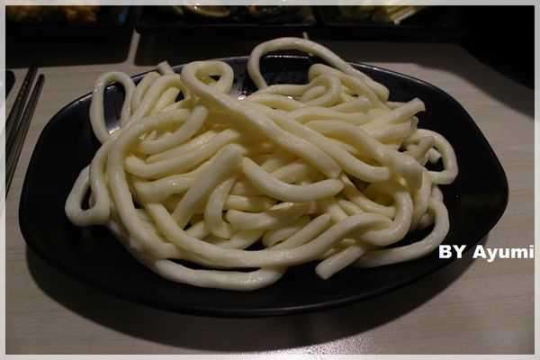 太妃鍋：[食記]❤太妃鍋❤粵式養生小煲鍋台北小巨蛋站平價美食小火鍋