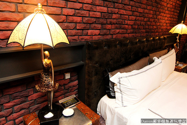 『台中住宿飯店推薦』芭蕾城市渡假旅店VillaBallet★歐洲古典城堡汽車旅館氣泡按摩浴缸泳池KTV一房一庭園主題房