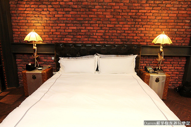 『台中住宿飯店推薦』芭蕾城市渡假旅店VillaBallet★歐洲古典城堡汽車旅館氣泡按摩浴缸泳池KTV一房一庭園主題房