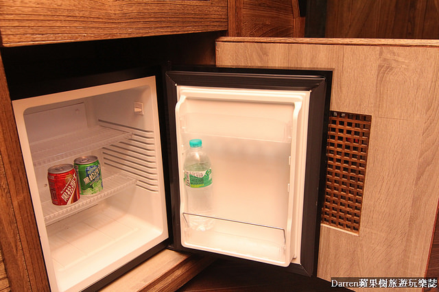 『台中住宿飯店推薦』芭蕾城市渡假旅店VillaBallet★歐洲古典城堡汽車旅館氣泡按摩浴缸泳池KTV一房一庭園主題房