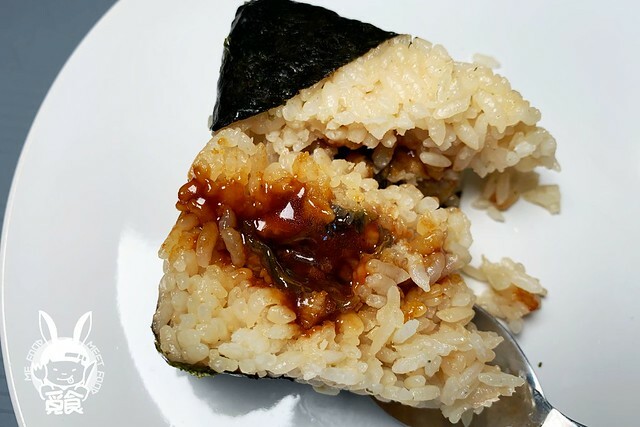 【和食】些本 7-11 御選蒲燒鰻飯糰 / 御膳蒲燒鰻便當 土用丑日來吃鰻魚啦！