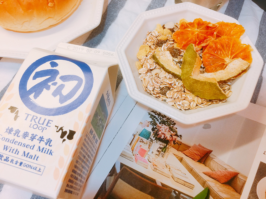 初鹿牧場-煉乳麥芽牛乳 初鹿,麥芽奶,煉乳,麥芽牛乳,百研生化,光泉鮮乳,瑞遂鮮乳,林鳳營鮮乳,光泉調味乳,林鳳營調味乳,我不是他媽媽,甜食控,飛燕牌煉乳