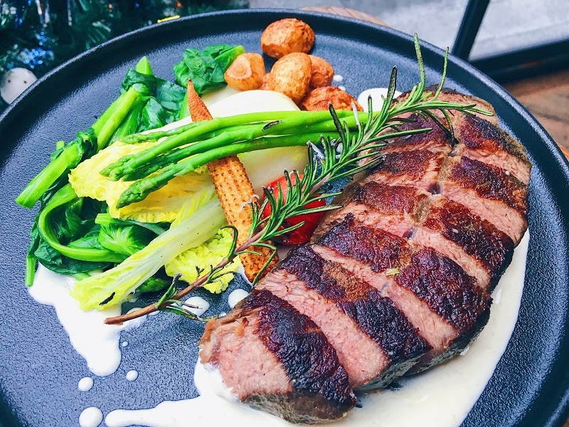 【台北｜南京復興站】BarSip餐酒＿少女必備的粉嫩調酒花樣桑格＿海鮮控必點的西西里紙包海鮮＿每日限量的舒肥牛排