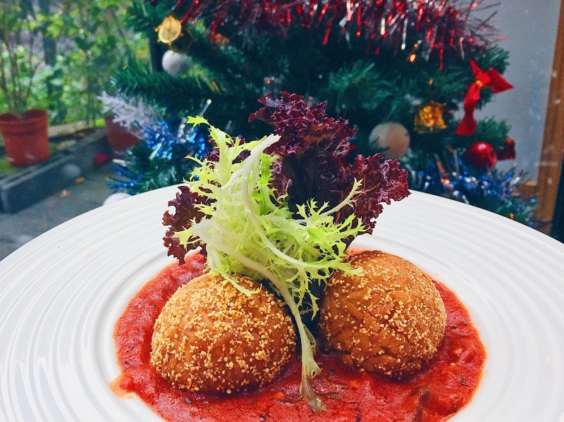 【台北｜南京復興站】BarSip餐酒＿少女必備的粉嫩調酒花樣桑格＿海鮮控必點的西西里紙包海鮮＿每日限量的舒肥牛排