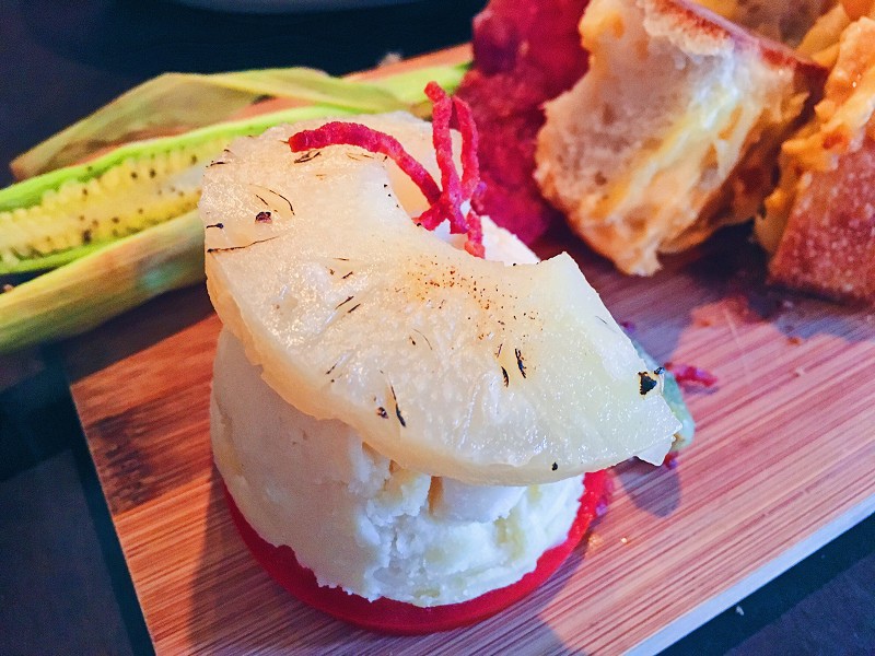 【台北｜南京復興站】BarSip餐酒＿少女必備的粉嫩調酒花樣桑格＿海鮮控必點的西西里紙包海鮮＿每日限量的舒肥牛排